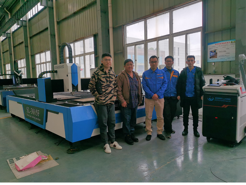 2000W fiber laser cutting machine